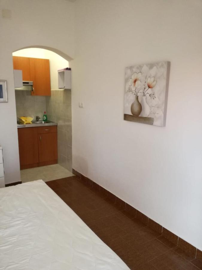 Apartmani Mladina Jelsa (Hvar) Exterior foto
