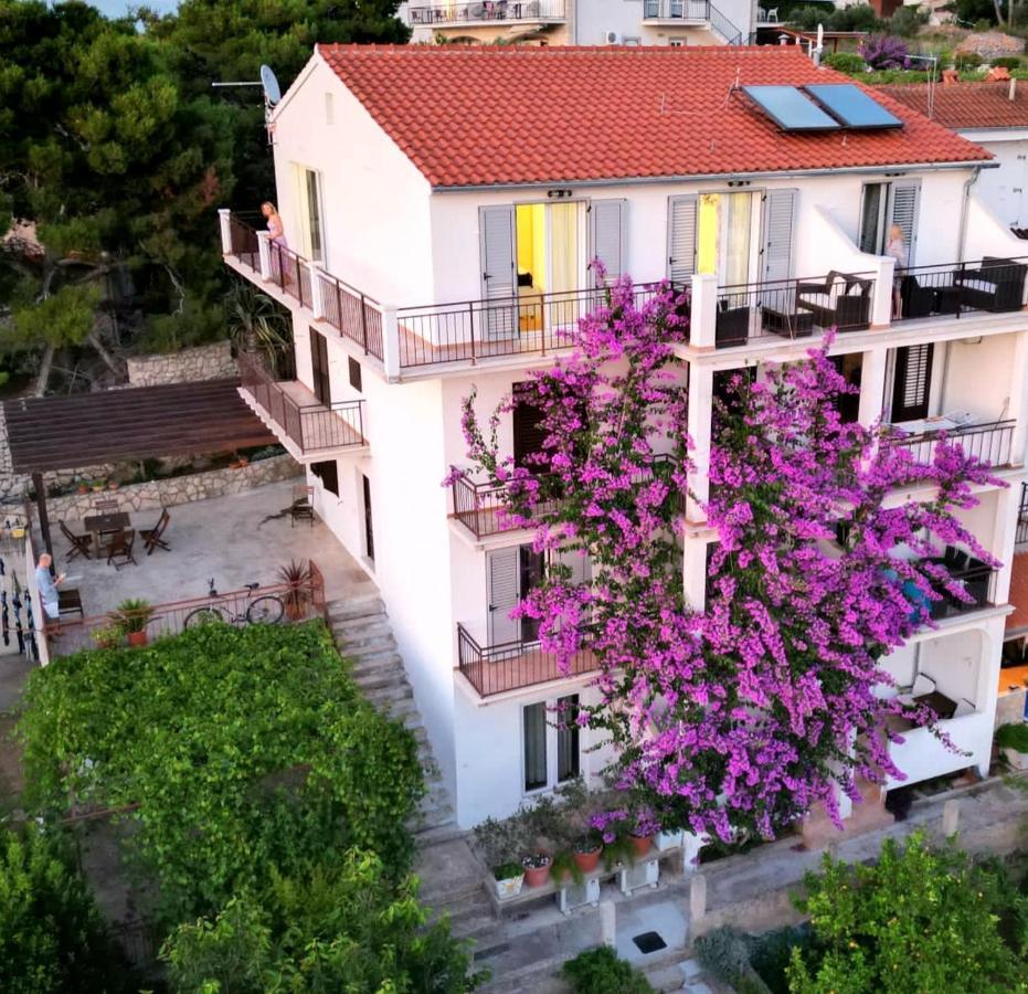 Apartmani Mladina Jelsa (Hvar) Exterior foto